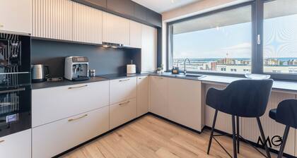 MoHost Valcom - Luxury Skyline Penthouse