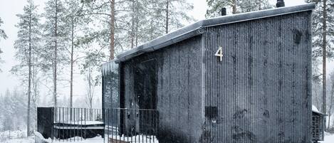 Chalet Superior | Biancheria da letto di alta qualità, una scrivania, ferro/asse da stiro