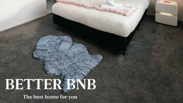 3 bedrooms, desk, iron/ironing board, free WiFi