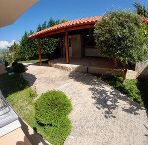 Property grounds - Mihasi Apartment 2 (Ksamil)