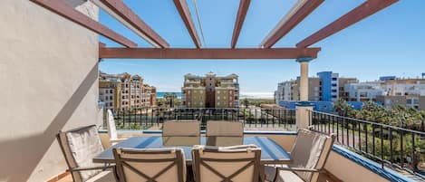 公寓 | 室外用餐