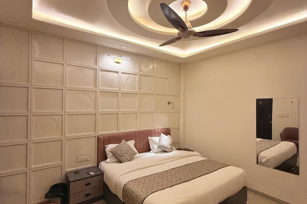 Shanti Vilas Hotel