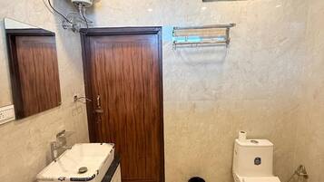 Dusche, Regendusche, Handtücher, Seife