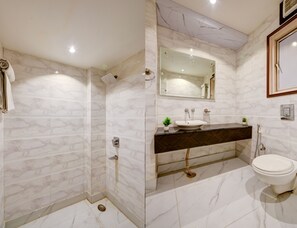 Habitación ejecutiva doble, vistas a la ciudad | Baño