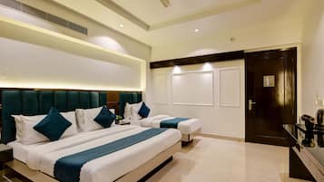 Triple Room, City View | Free WiFi