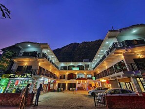 施設の正面