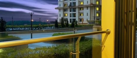 Double Room, Balcony, Garden View | Terrace/patio