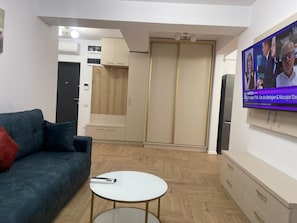 Lejlighed - 1 kingsize-seng med sovesofa - balkon | Arbejdsområde til bærbare computere, strygejern/strygebræt, gratis Wi-Fi