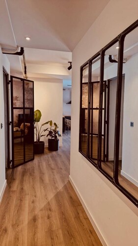 2 bedroom beachside 13th Floor Apartment