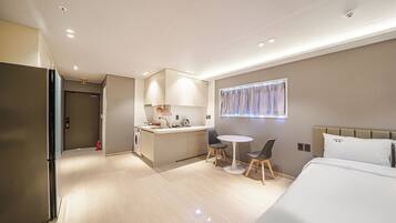 Deluxe Double Room | Desk, free WiFi
