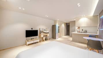 Deluxe Double Room | Desk, free WiFi
