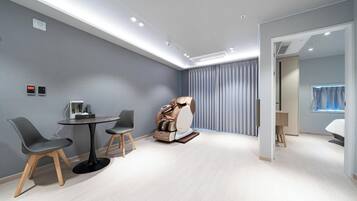 Suite Luxury | Una scrivania, Wi-Fi gratuito