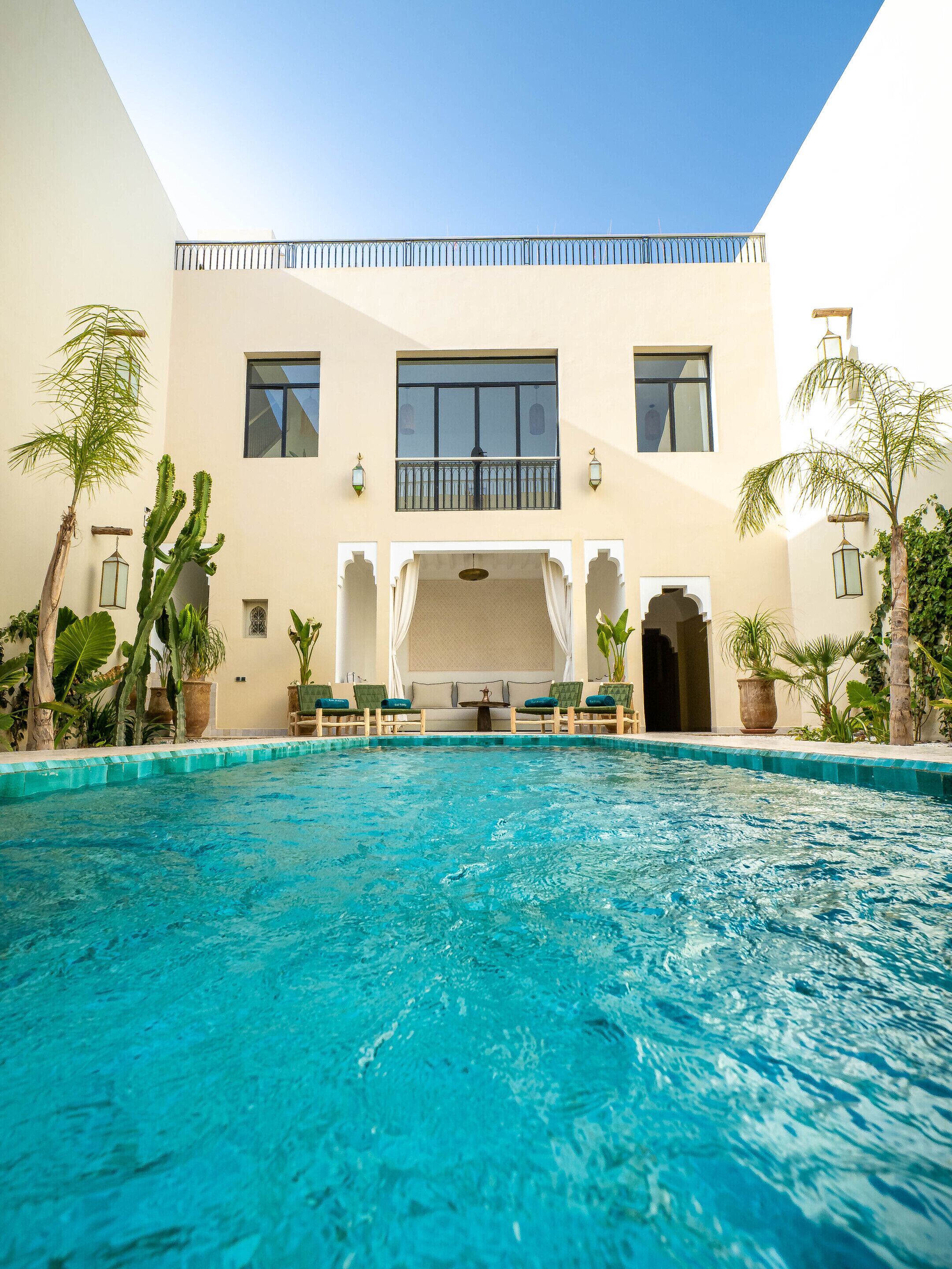Indoor pool, outdoor pool