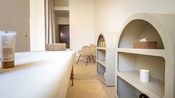 Turkish bath/hammam, body treatments, body wraps, body scrubs