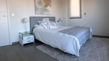 House | 3 bedrooms, iron/ironing board