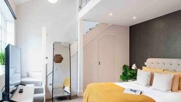 3 bedrooms, iron/ironing board, WiFi