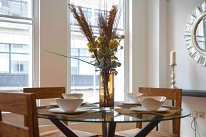 Dining - A short walk to Regent Street (Greater London)