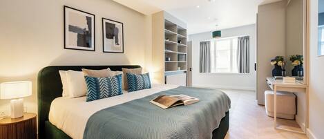 3 bedrooms, iron/ironing board, WiFi