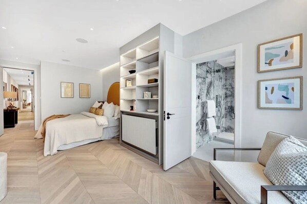 3 bedrooms, iron/ironing board, WiFi