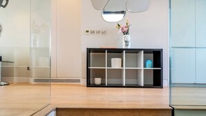 A modern interior with a staircase leading to a living area. - Best Penthouse in Bloomsbury (Greater London)