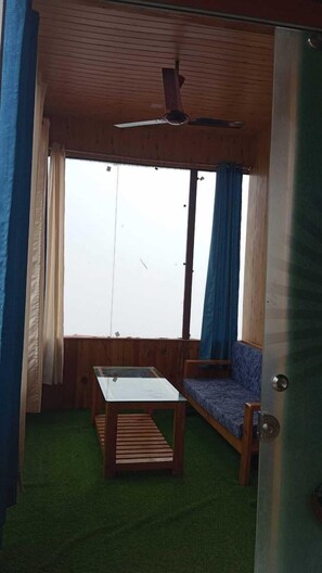 Luxury Room, Mountain View | Rollaway beds, free WiFi, bed sheets
