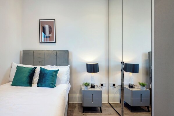 1 sovrum, strykjärn/strykbräda, resesäng och wi-fi