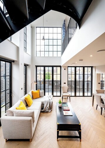 Spectacular  Penthouse by Liverpool Street