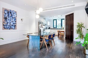 Dining - Deluxe and Peace in Primrose Hill (Greater London)