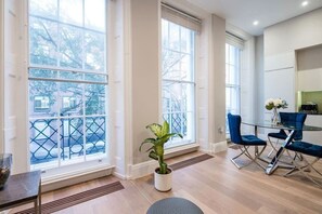 Interior - The Bloomsbury Elegant and Spacious One Bed Flat (Greater London)