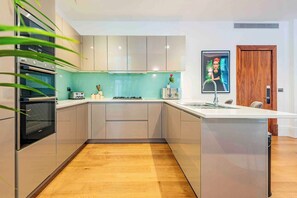 Fridge, microwave, dishwasher, coffee/tea maker