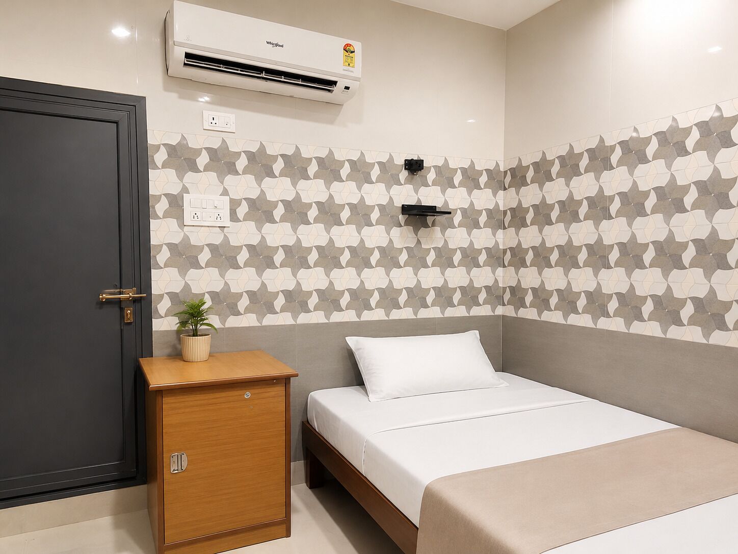Classic Single Room