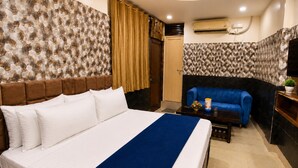Espacio para trabajar con laptop, wifi gratis y ropa de cama 