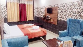 Superior Suite, Balcony | Free WiFi