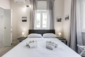 3 chambres, fer et planche à repasser, lit parapluie, Wi-Fi gratuit