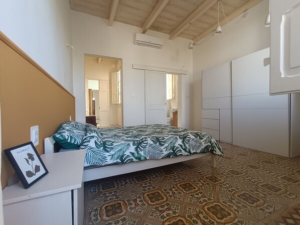 4 bedrooms, Internet, bed sheets