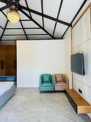 Superior Double Room, Balcony, Garden View | Interior - SRK Farm and Resort (Anjar)