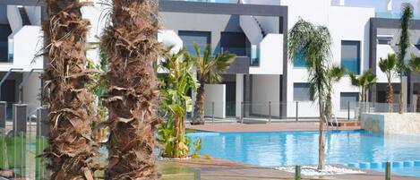 Apartment | Pool | Outdoor pool