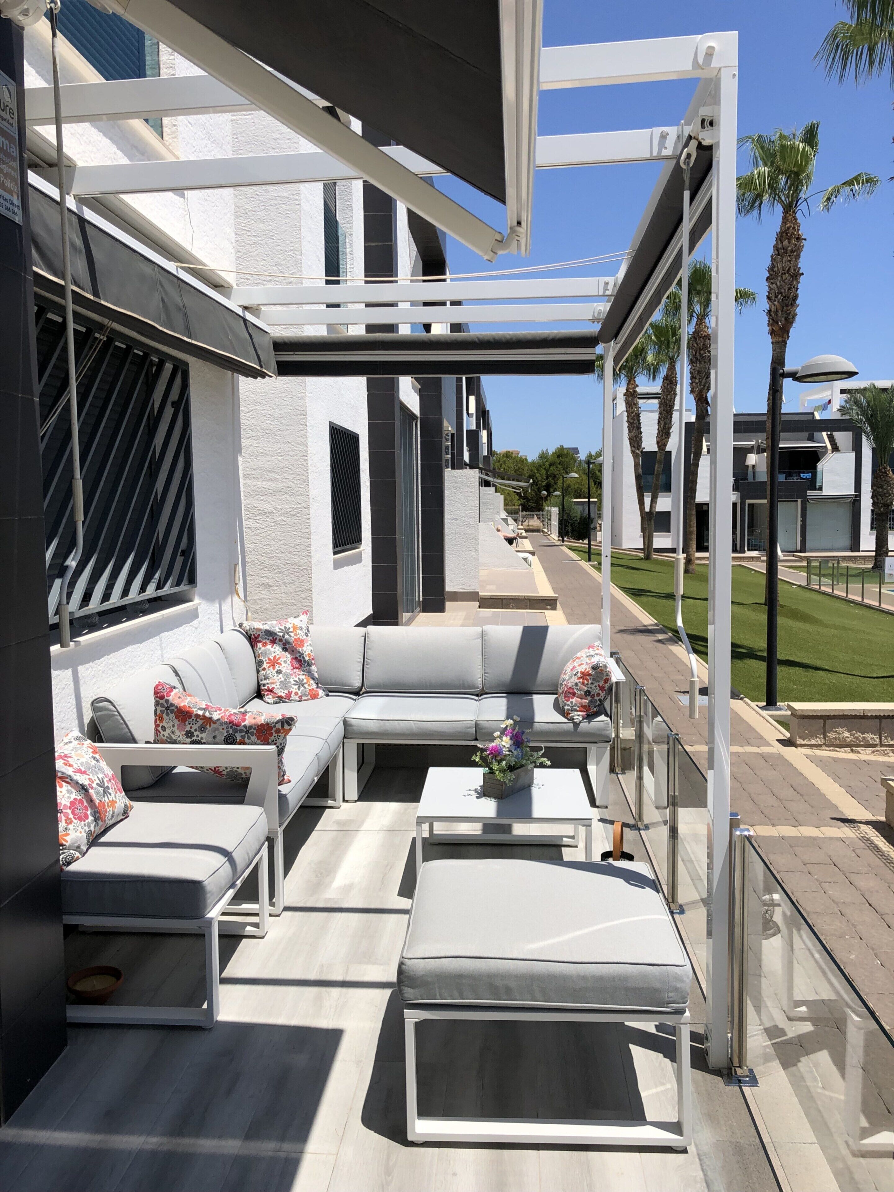 อพาร์ทเมนท์ | ลานระเบียง/นอกชาน