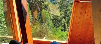 Spectacular 2-bedroom cabin in da woods looking onto Table Mountain in Cape Town