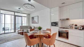 Luxury Apartment, Balcony, River View | In-room dining