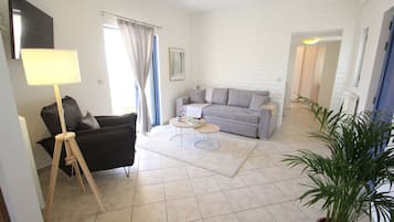 公寓 | 2 多间卧室、办公桌