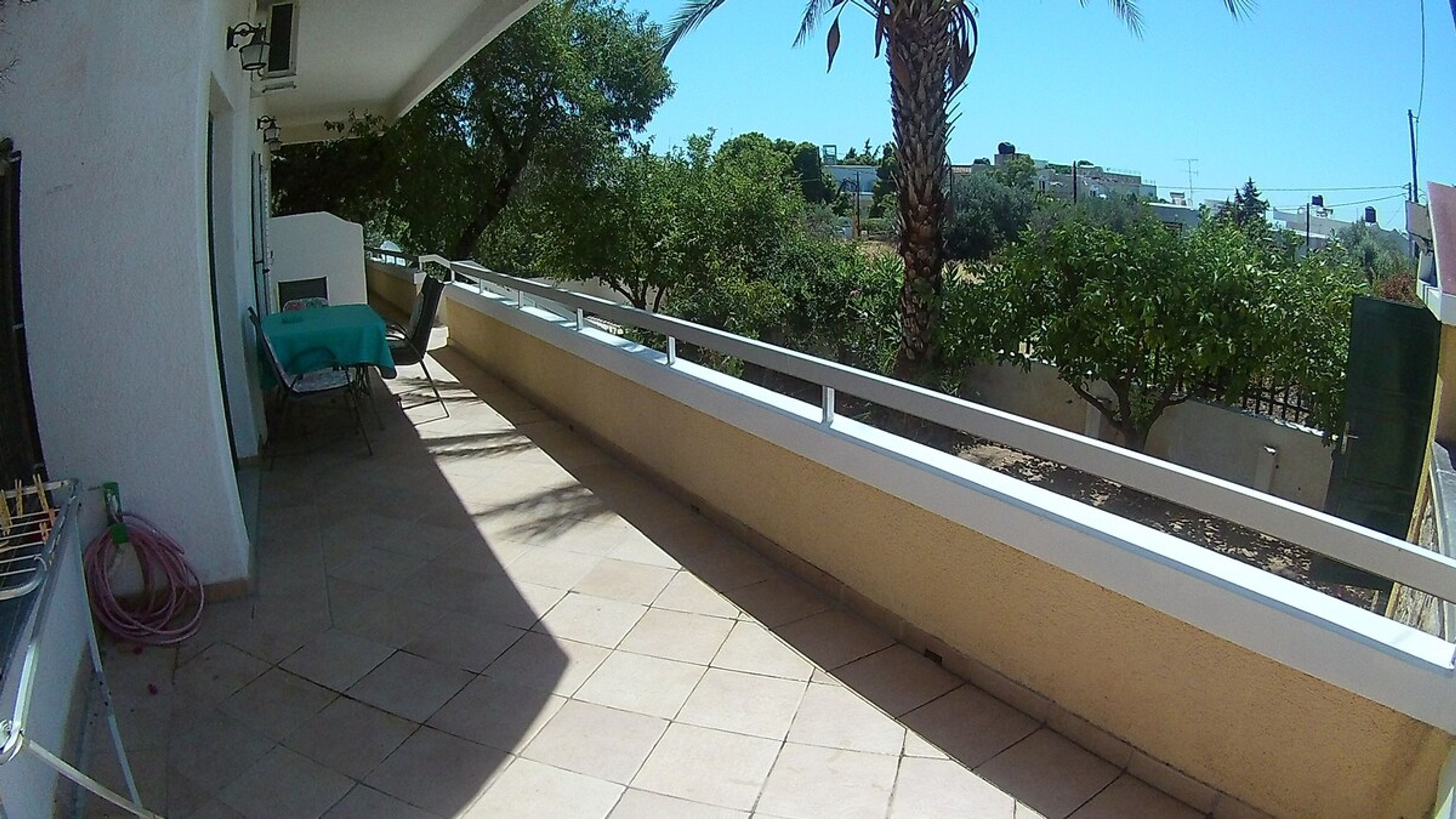 公寓 | 1 多间卧室、办公桌