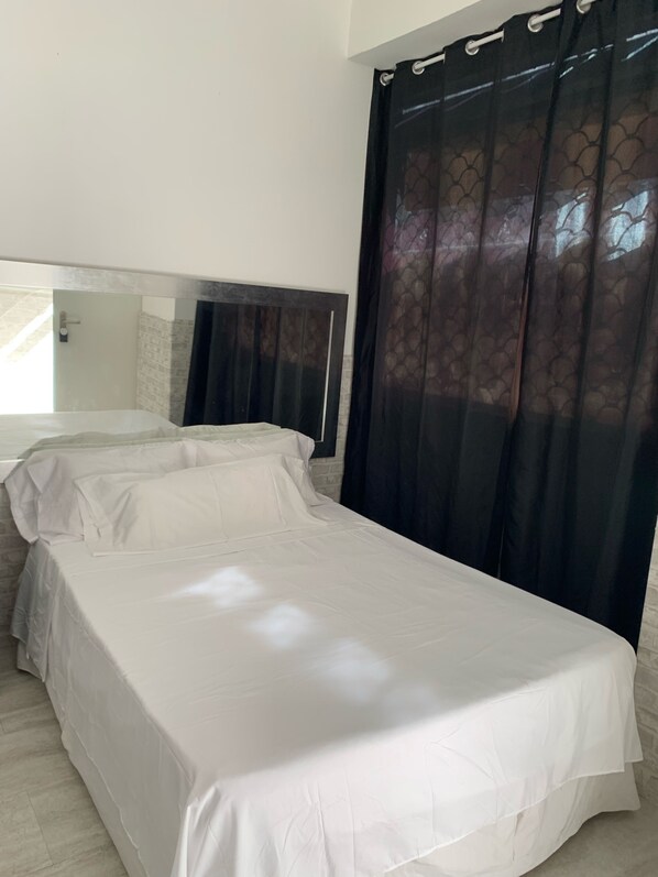 1 bedroom, iron/ironing board, internet, bed sheets