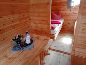 1 soverom, wi-fi (inkludert) og sengetøy