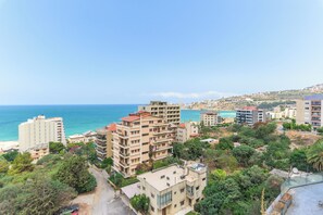 302 - Sea view Business Suite W Balcony | Beach/ocean view - Jounieh Living - Residences by Local Host (Jounieh)