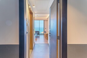 Pintu masuk interior