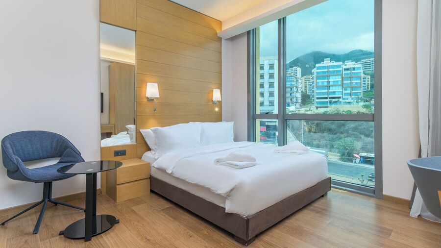 Jounieh Living - Residences by Local Host