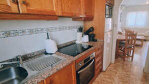 Apartment | Private kitchen - Apartment in Orihuela Costa for 4 Guests (Orihuela)