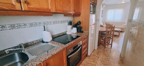 Apartment | Private kitchen - Apartment in Orihuela Costa for 4 Guests (Orihuela)