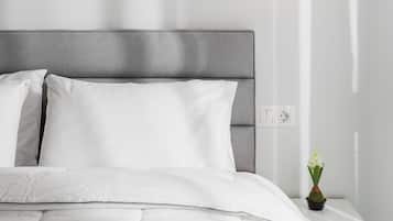 Cortinas blackout, tabla de planchar con plancha y wifi gratis